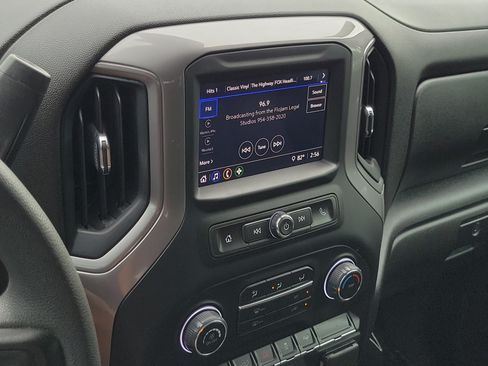 Used 2022 Chevrolet Silverado 1500 Custom RWD image 25