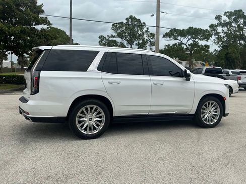 Used 2023 Cadillac Escalade Premium Luxury w/ Performance Package AWD/4WD image 15