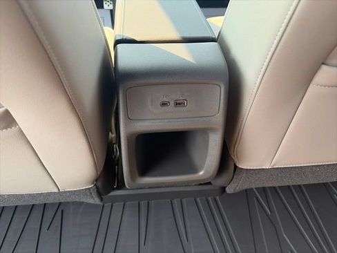 New 2026 Buick Envista Avenir FWD image 13