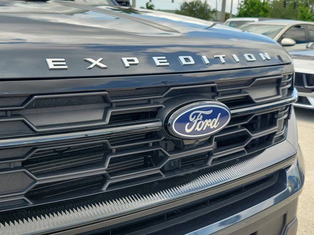 Certified 2025 Ford Expedition Active RWD image 7