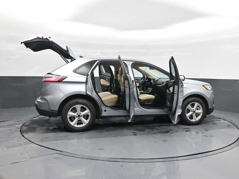 Used 2023 Ford Edge SE image 39