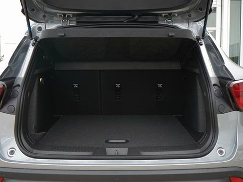 New 2026 Chevrolet Trax RS w/ Sunroof Package image 8