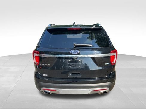 Used 2017 Ford Explorer Platinum AWD/4WD image 4