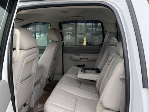 Used 2014 Chevrolet Silverado 3500 LT image 20