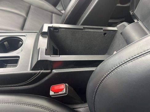 Used 2023 Lincoln Corsair AWD w/ Equipment Group 101A image 38