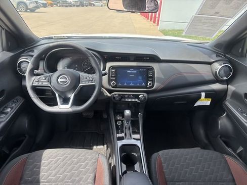 Used 2024 Nissan Kicks SR FWD image 10