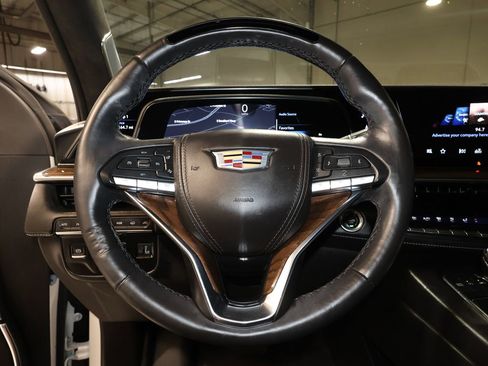 Certified 2024 Cadillac Escalade Sport Platinum w/ LPO, ONYX Package AWD/4WD image 10