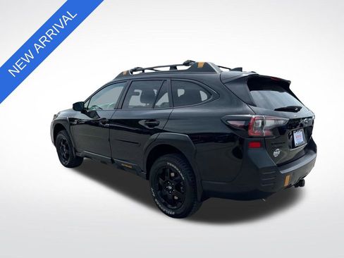 Used 2022 Subaru Outback Wilderness AWD/4WD image 5