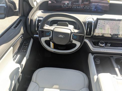 New 2025 Ford Expedition Max Platinum w/ Platinum Ultimate Package image 17