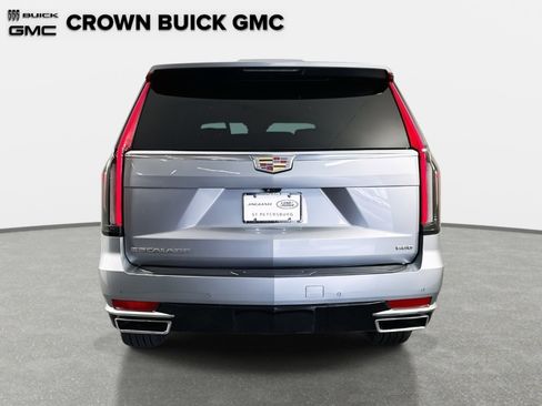 Used 2023 Cadillac Escalade ESV Premium Luxury image 7