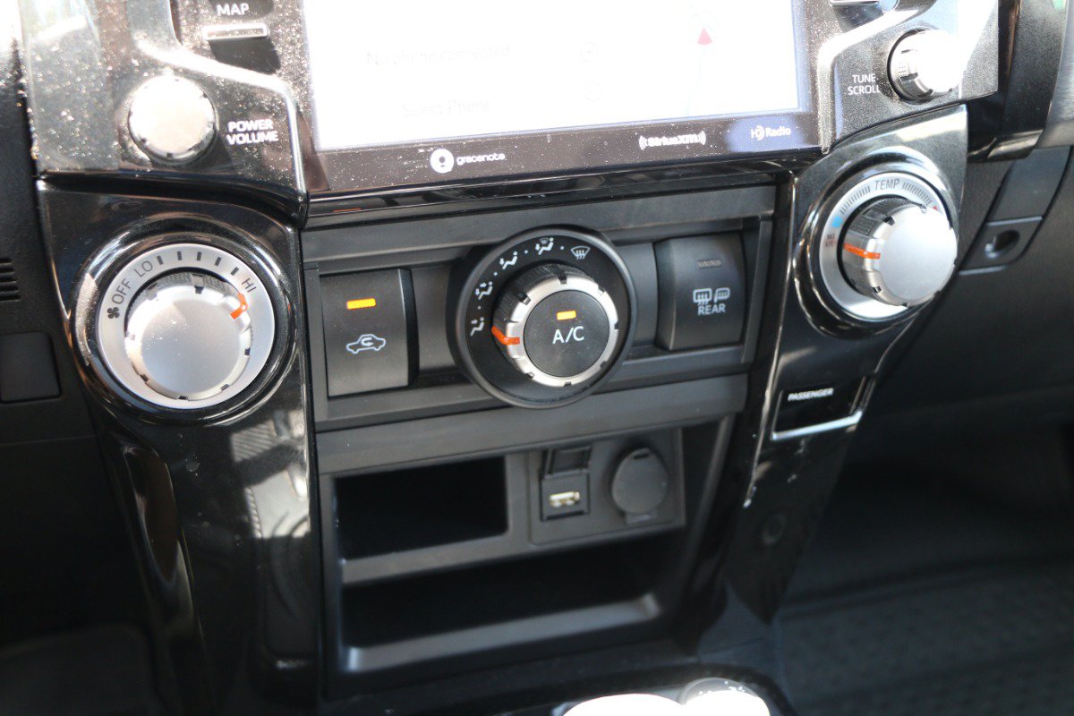 Used 2021 Toyota 4Runner Venture w/ Moonroof Package AWD/4WD image 22
