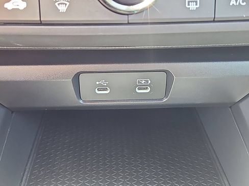 Certified 2025 Honda Accord LX image 15