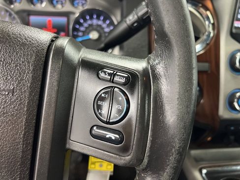 Used 2014 Ford F350 Lariat image 13