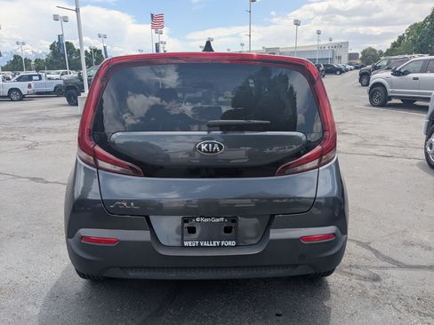 Used 2021 Kia Soul LX FWD image 5