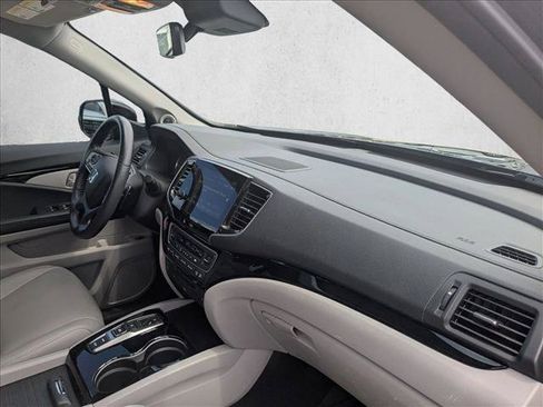 Used 2022 Honda Pilot Touring image 21
