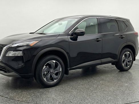 Used 2025 Nissan Rogue SV FWD image 3