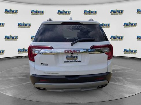 Used 2023 GMC Acadia SLE w/ Driver Convenience Package FWD image 4