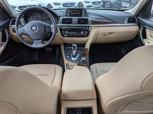 Used 2017 BMW 320i Sedan RWD image 15