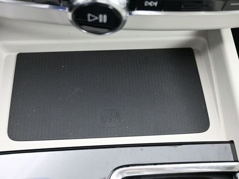 New 2026 Volvo XC60 B5 Ultra w/ Protection Package Premier image 30