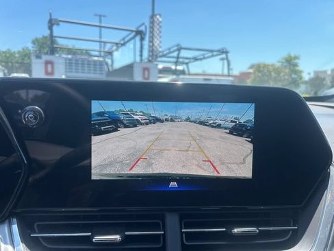 New 2026 Chevrolet Trax LT FWD image 21