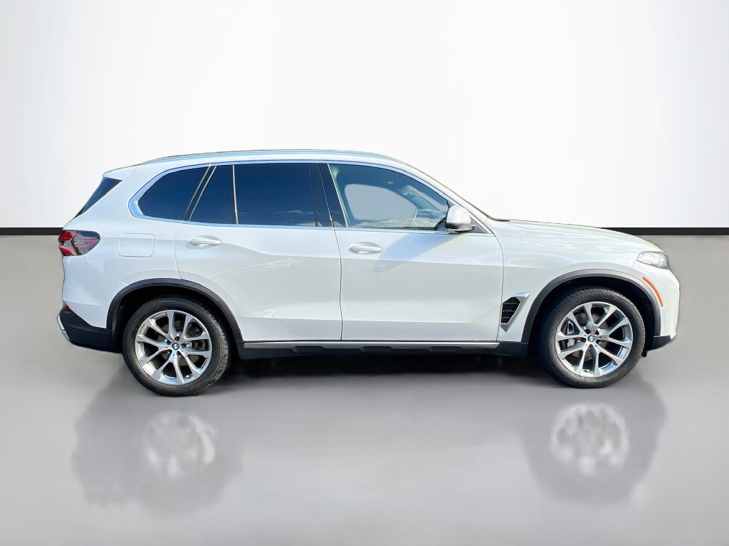 Used 2026 BMW X5 xDrive40i w/ Premium Package AWD/4WD image 8