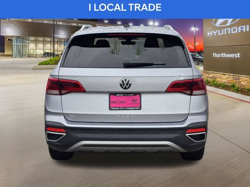Used 2024 Volkswagen Taos SE FWD image 8