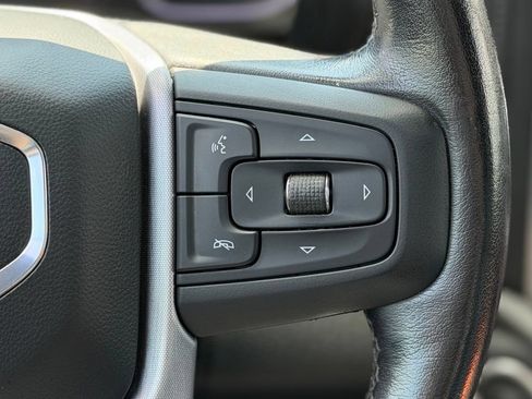 Used 2021 GMC Sierra 1500 SLT w/ SLT Convenience Package AWD/4WD image 9