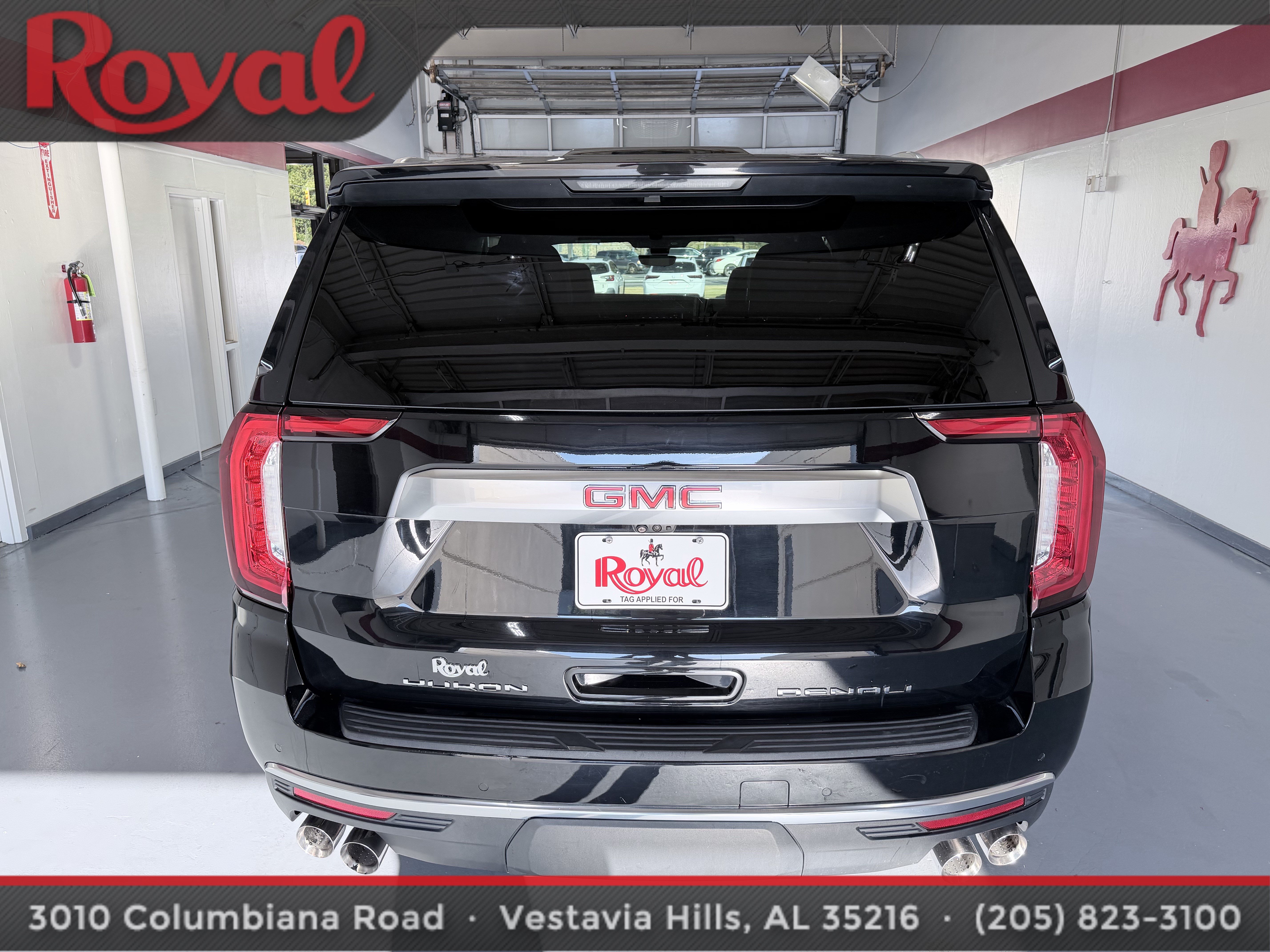 Used 2021 GMC Yukon XL Denali w/ Advanced Technology Package AWD/4WD image 5