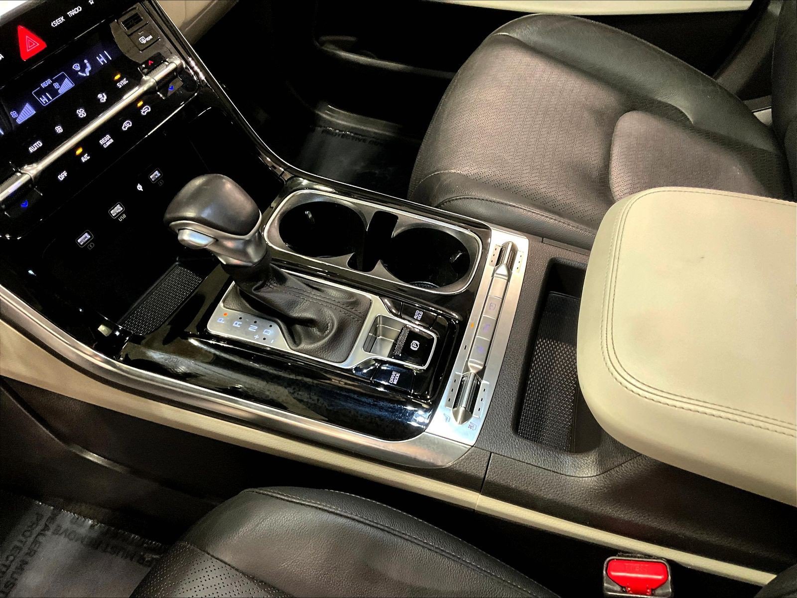 Used 2024 Kia Carnival SX Prestige FWD image 18