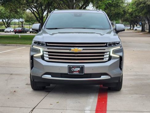 Used 2024 Chevrolet Suburban High Country w/ Premium Package AWD/4WD image 10