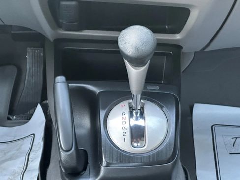 Used 2011 Honda Civic DX-VP image 15