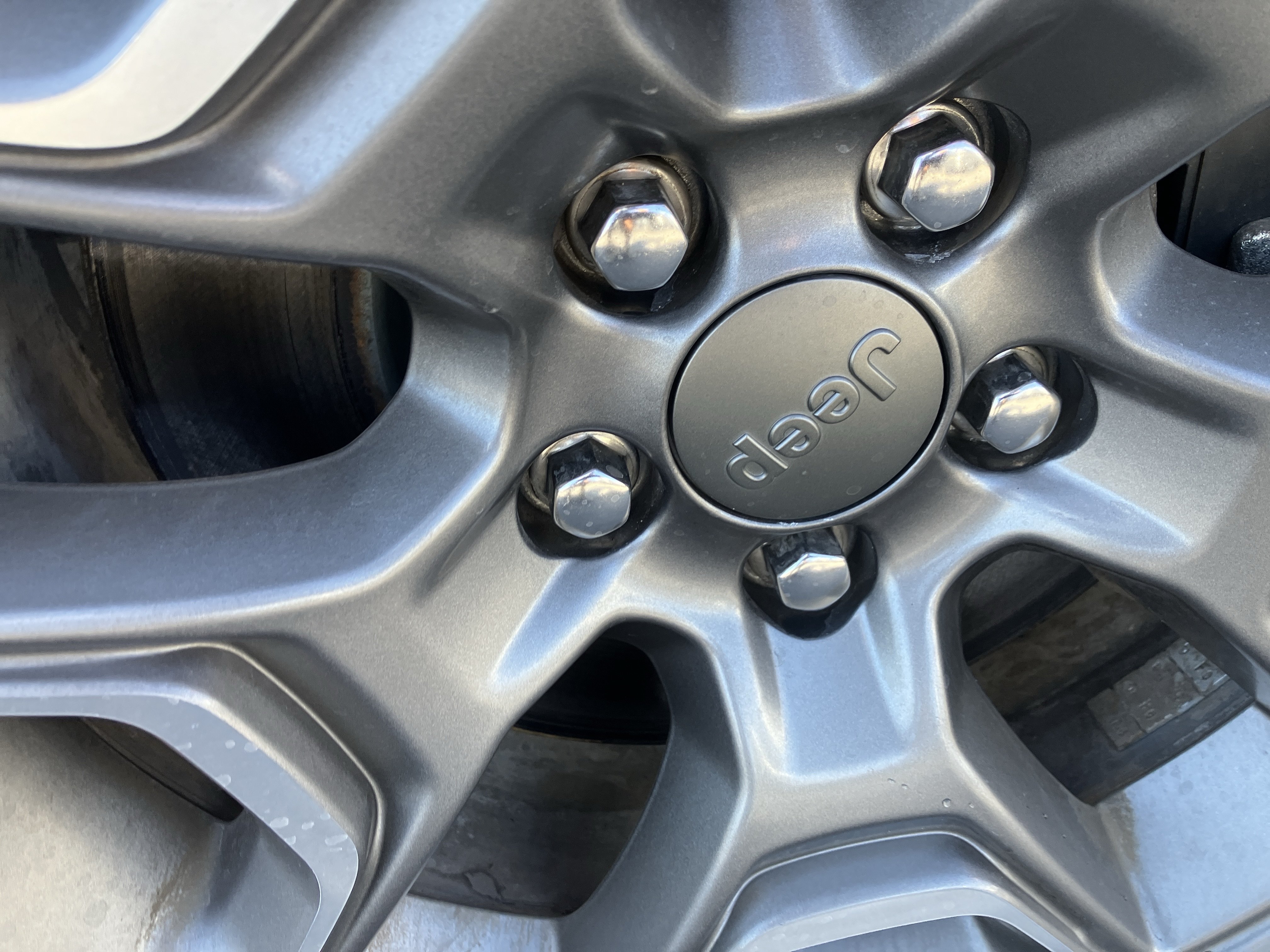 Used 2021 Jeep Cherokee Trailhawk AWD/4WD image 9