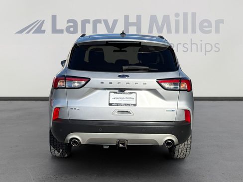 Used 2020 Ford Escape SEL image 4