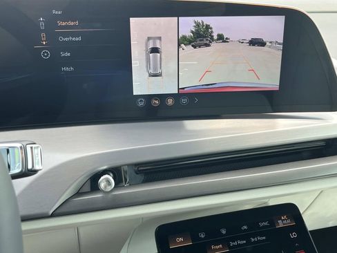 New 2026 Cadillac Vistiq Luxury AWD/4WD image 30