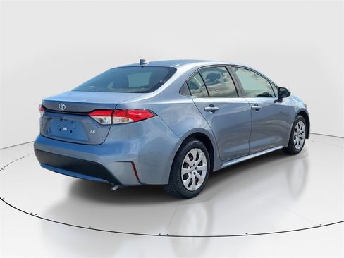 Certified 2022 Toyota Corolla LE image 6