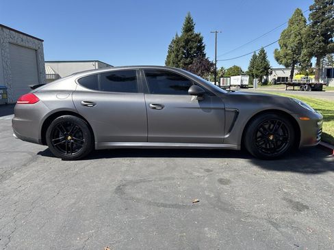 Used 2014 Porsche Panamera 4 AWD/4WD image 14