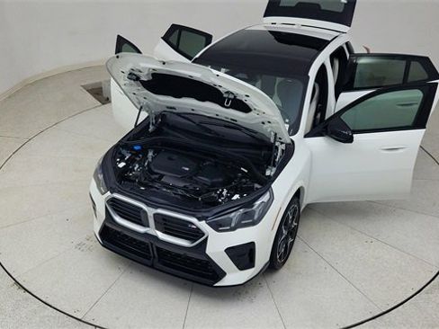 Used 2025 BMW X2 M35i image 90