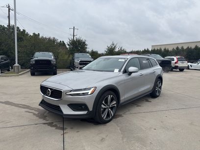 Certified 2025 Volvo V60 B5 Cross Country Plus