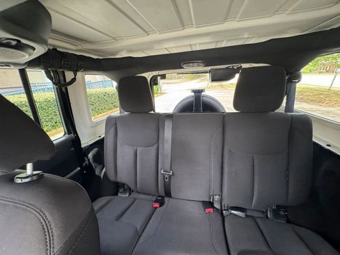 Used 2014 Jeep Wrangler Unlimited Sport w/ Quick Order Package 24S AWD/4WD image 28