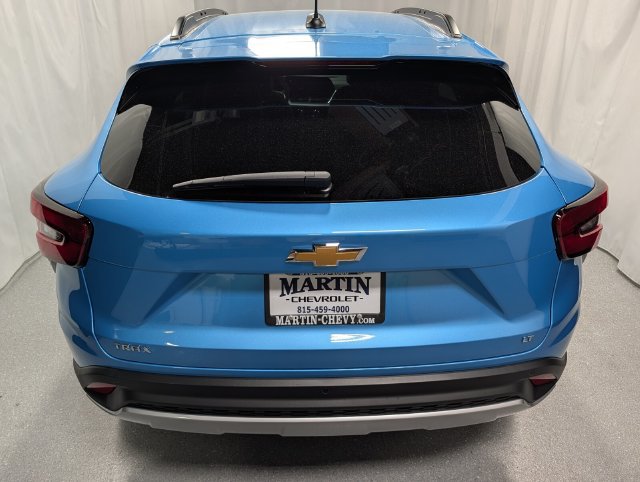 New 2026 Chevrolet Trax LT w/ Sunroof Package FWD image 4