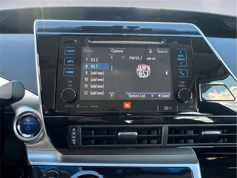 Used 2017 Toyota Mirai image 10