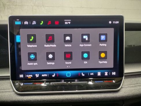 New 2026 Volkswagen Tiguan S FWD image 25