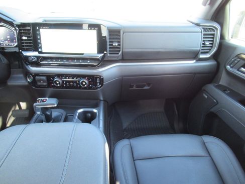 Used 2025 Chevrolet Silverado 1500 LT Trail Boss w/ LT Trail Boss Premium Package image 15