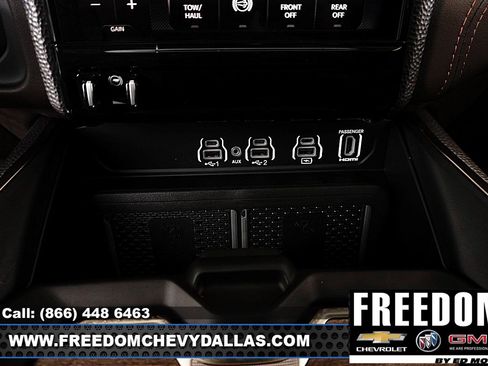 Used 2025 RAM 2500 Limited AWD/4WD image 18