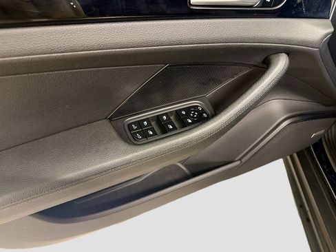 Certified 2018 Porsche Panamera 4S AWD/4WD image 19