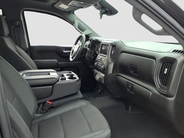 Used 2026 Chevrolet Silverado 1500 Custom w/ Turbomax Blackout Package AWD/4WD image 17