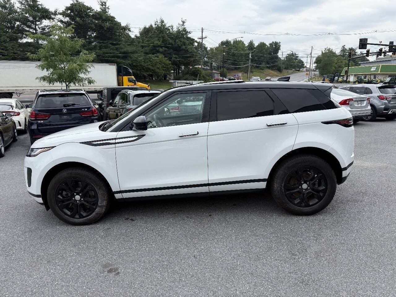 Used 2020 Land Rover Range Rover Evoque S AWD/4WD image 7