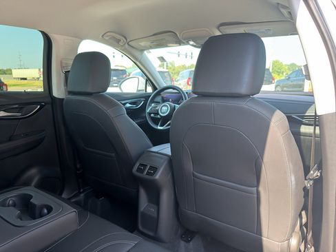 Used 2024 Buick Envision Preferred AWD/4WD image 17