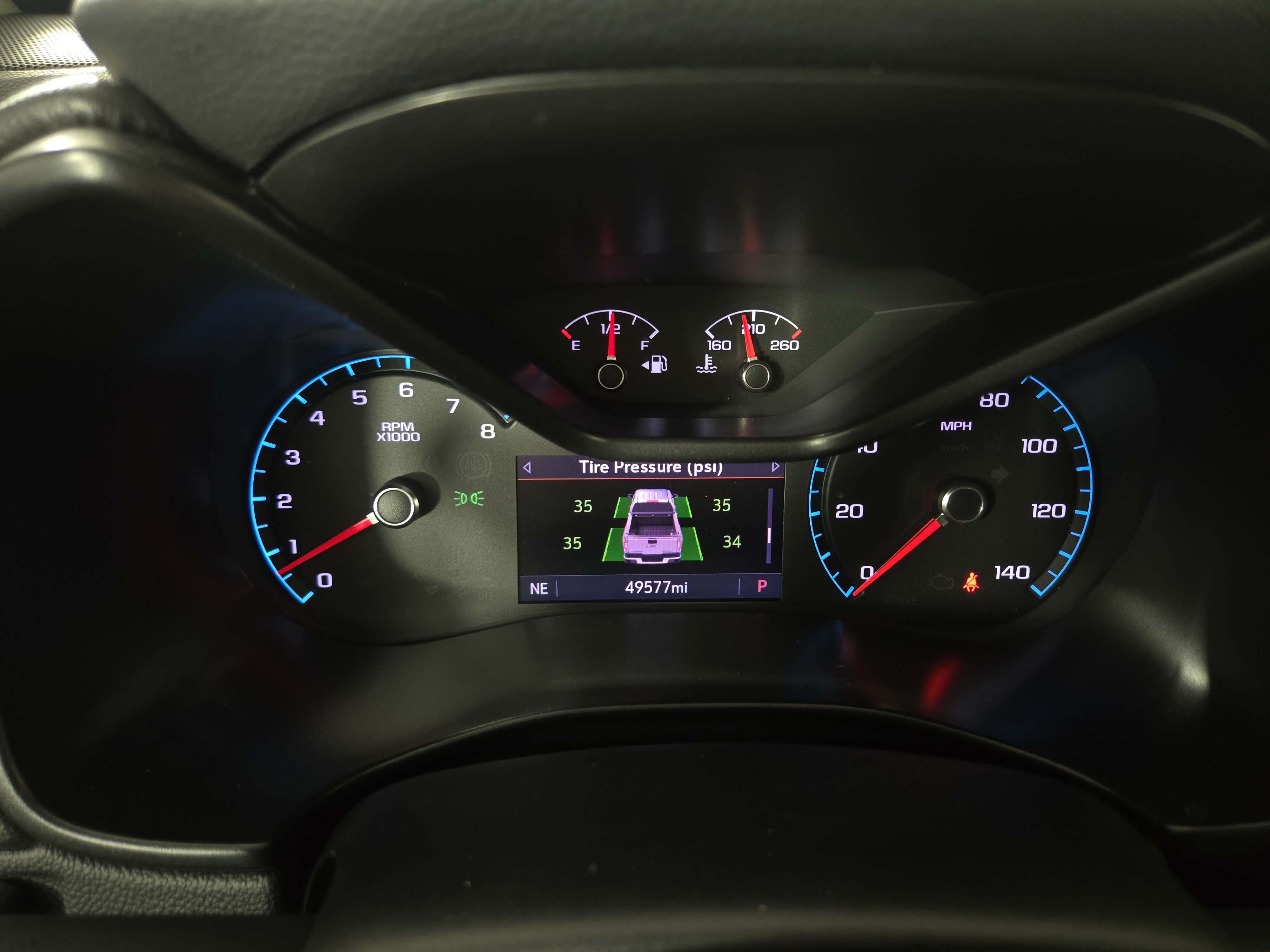 Certified 2022 GMC Canyon Denali w/ Denali Black Edition Package AWD/4WD image 17