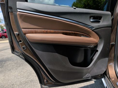 Used 2019 Acura MDX w/ Technology & Entertainment AWD/4WD image 40